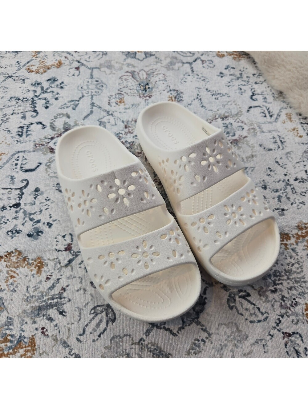 Crocs Classic Floral Cutout Slide Sandals White Women US 9